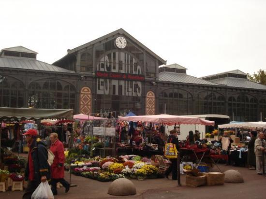 Wazemmes Market. Picture from: Tripadvisor