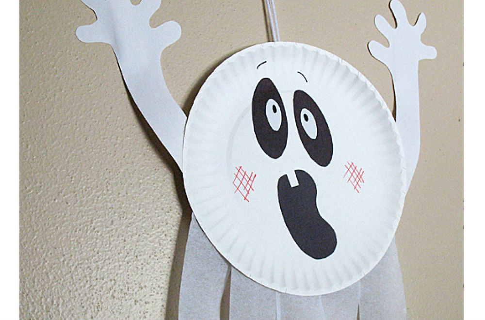 paper plate ghost